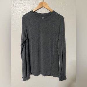 Alo Yoga Grey Long Sleeve (Men’s Medium)